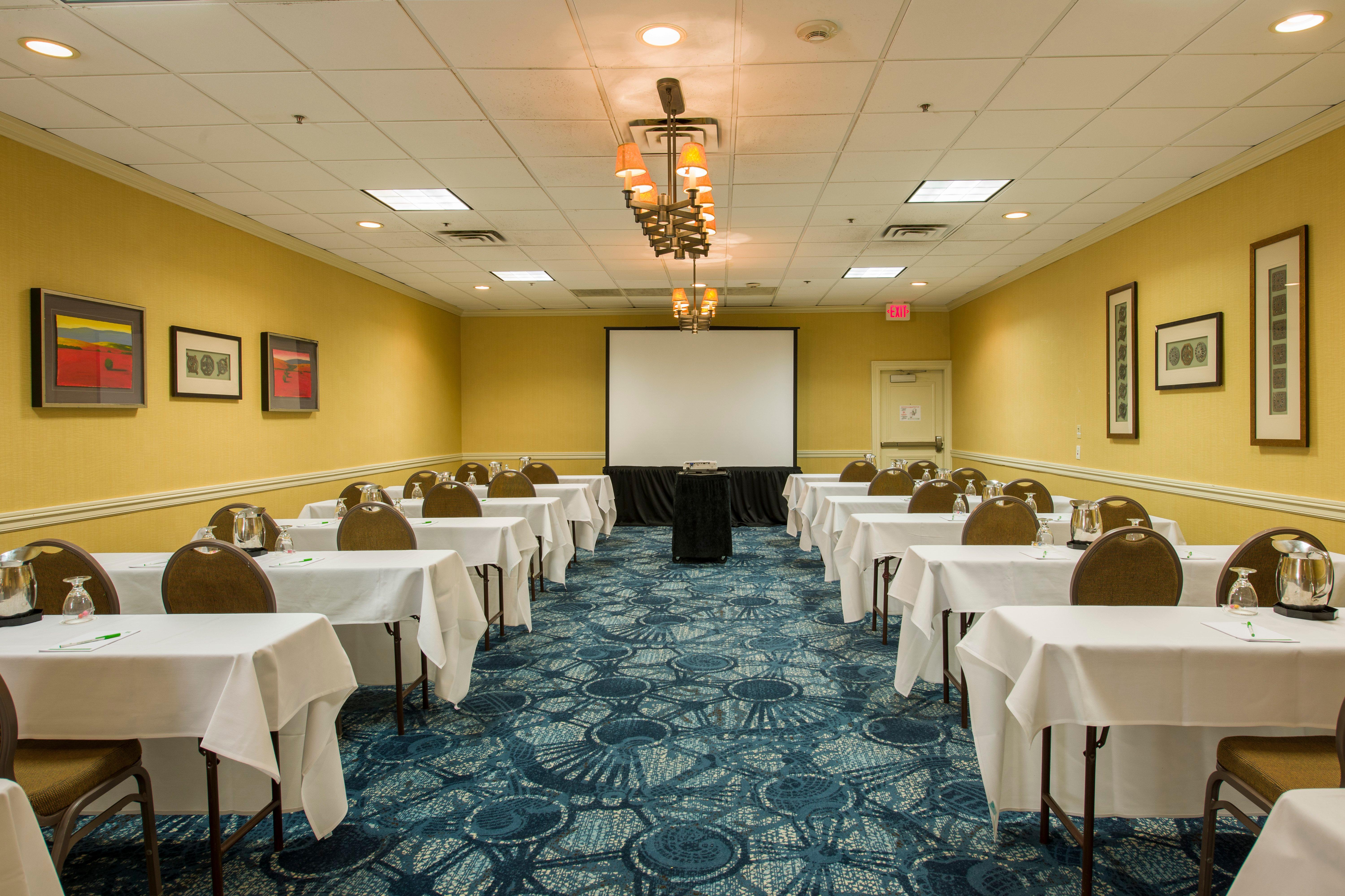 Best Western Plus Strongsville Cleveland Exterior foto